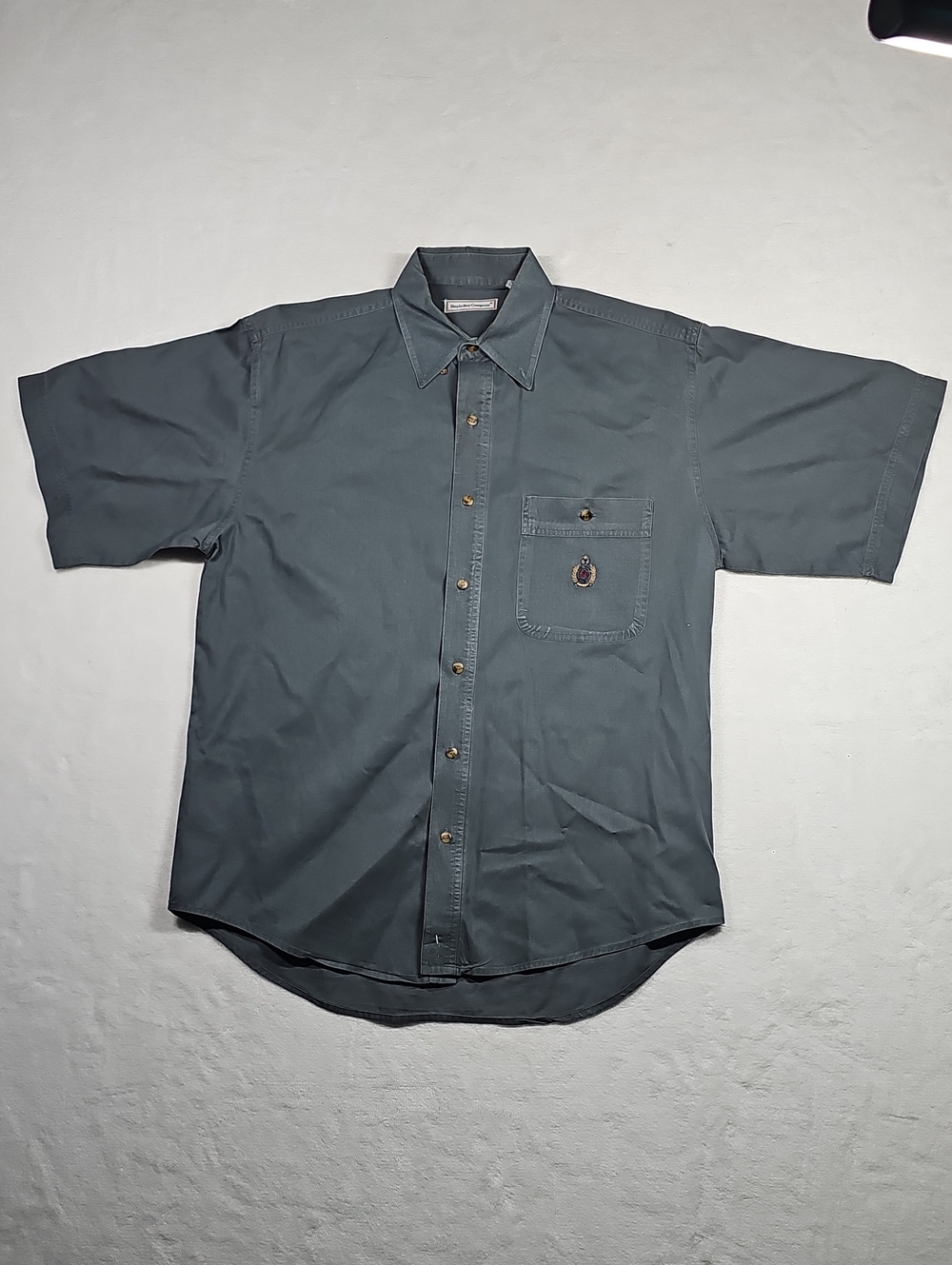 Bugle Boy Men's Short-Sleeve Button-Down Shirt in Slate Gray